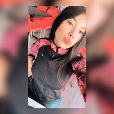 Me gusta bailar amo los tacos y los corridos ❤️🥰