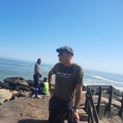 volgmart's profile picture. acteur, trainer, adviseur, hardloper, vraagstukken m.b.t diversiteit, strategie&leiderschap, theater, film, dramamethodieken & discussing the undiscussibels