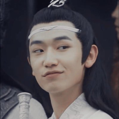 ﹒ ⦅ ೃ༅ ʟᴀɴ ᴄʟᴀɴ › ʀ̶ᴜ̶ʟ̶ᴇ̶ ̶ʙ̶ʀ̶ᴇ̶ᴀ̶ᴋ̶ᴇ̶ʀ̶ ⦆ ﹒❛ … the 𝐬𝐞𝐚 delights in the 𝐦𝐨𝐨𝐧𝐥𝐢𝐠𝐡𝐭. ❜ ♡: @jingyiskeeper; @jinruling; @romanticgongzi