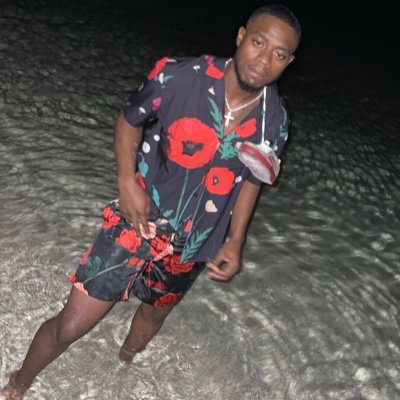 Living life by the days , enjoying the moment...... Awe yeah One more thing..... iBALL 🏀💰