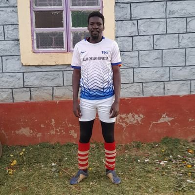 RobinsonBosire2's profile picture. An artist, proud dad,Wingback at Ndura Football Club_Kitale.
call: 0745472375 for sculpture art.
 
#Women_Soccer_Coach
#SitatungaStarletsFc

😍Single 👨