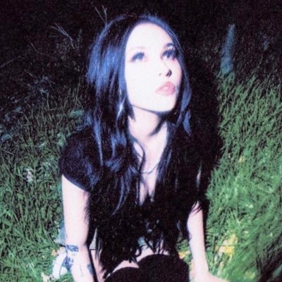 sckrpnch_'s profile picture. do u kiss ur mother with a mouth like that?