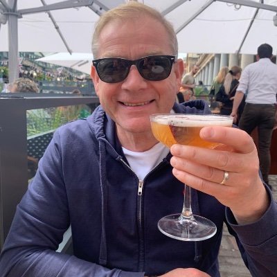 Proud husband & dad. Member of The Gold Needles, Ted Key + ViPs & The Zynx. Co-proprietor of The Breakfast Club Presents. Maths teacher. 🐯 supporter.