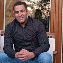 خالد زين الدين 
رئيس تحرير  ومؤسس الجريدة الأوروبية العربية الدولية.
عضو إتحاد الصحفيين الدوليين في بروكسل.
عضو نقابة الصحافة البولندية .
محلل سياسي