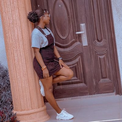 Mhida001's profile picture. 