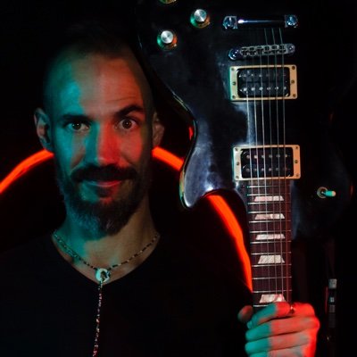Guitarist, #livelooping artist at @dadalivilooping. Studio and live session player. Composer and producer. 
@proyectoja co-funder. Metalhead & future bald :o(