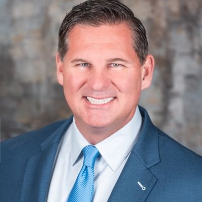 Husband, Father, Coach, Business Owner and Veteran. Financial Advisor, Published Author.
UPENN Football Alum. Wharton 96'