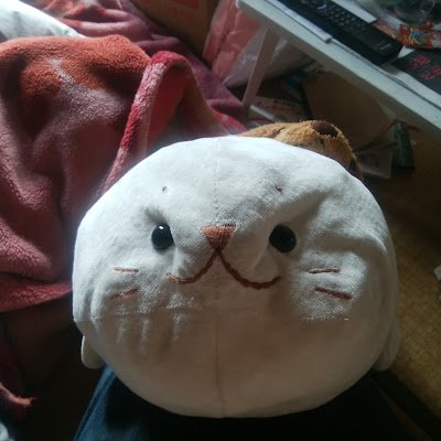 レトロゲーム好きで
ブックオフ、ハードオフなど
を探索するのが楽しみです
レトロゲームだけでなく
ファミコンスーパーファミコンの
攻略本を集めるのも好きですh