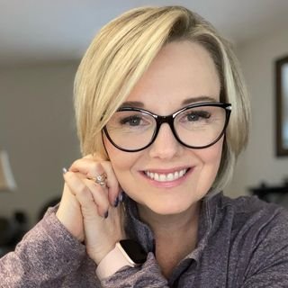 JennMoberg's profile picture. SaaS Account Management Professional || Certified Coach || Wellness & Mental Health advocate || Wife & Mom || #newenglander