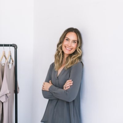 Founder @encircled | #canadianmade workwear that feels like loungewear #bcorp | #ecommerce maven #podcast | former @pwc_canada @thoughtworks @colgate