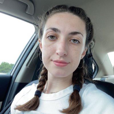 elizaadubois's profile picture. 