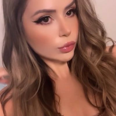 jucary_a's profile picture. Ig: jucaryestrada - don’t follow my Twitter I expose myself