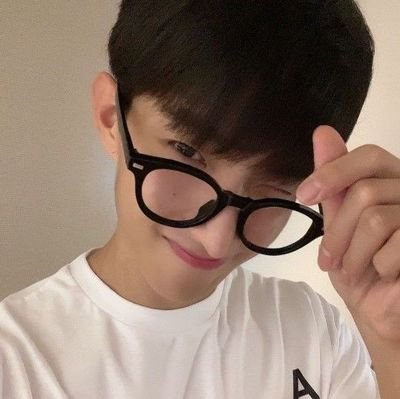 dokyeoti's profile picture. 