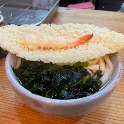 うどんんん!!うどん大頼む時は天ぷら無し(^^) 株つらい🫠バチェラー⭐️バチェロレッテ💕 株初心者 現場監督しながら株いじいじ