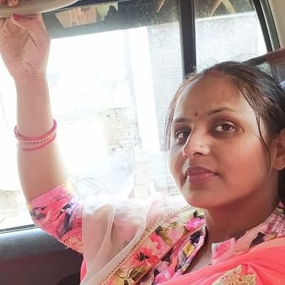 Shantshweta's profile picture. शिक्षिका