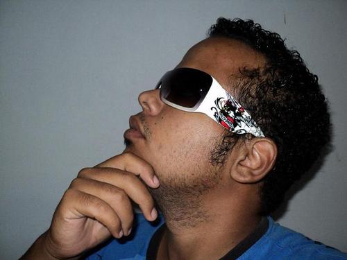 Legal,alegre, centrado em ter uma vida confortavel e estavel, com a mente centrada em conquistar vitorias e se destacar entre outros.