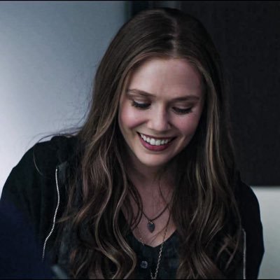 ꨄ lizzie olsen & billie eilish love bot 🌪 wanda maximoff enthusiast ༊*·˚