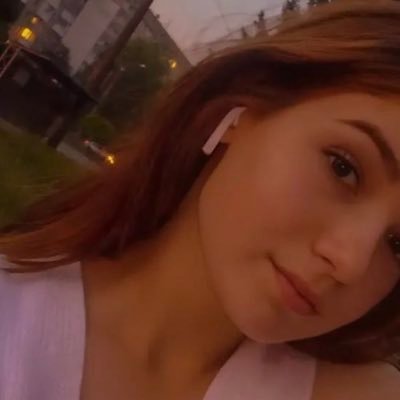 pauline_an25's profile picture. Procuremos más ser padres de nuestro porvenir que hijos de nuestro pasado