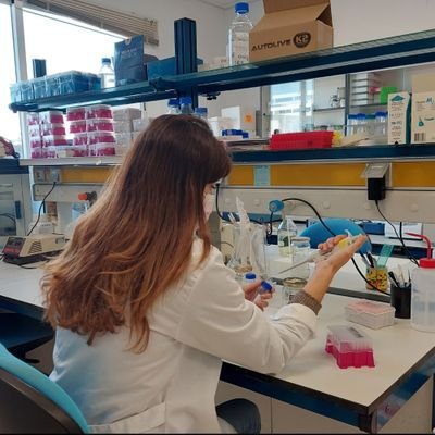 🌱PhD in Biology and Plant Biotechnology          
💪Fighting against phytopathogenic bacteria     
🔍Phage Hunter at @vlcphagehunters