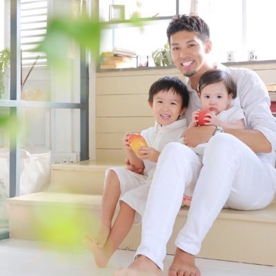 ZACC JINGU 代表 【Instagramフォロワー7万人超え】✂︎日本政府認定🇯🇵ミシュランガイド一つ星3年連続獲得🌟✨9歳6歳3歳の三児のパパ美容師👨🏻✨💓
