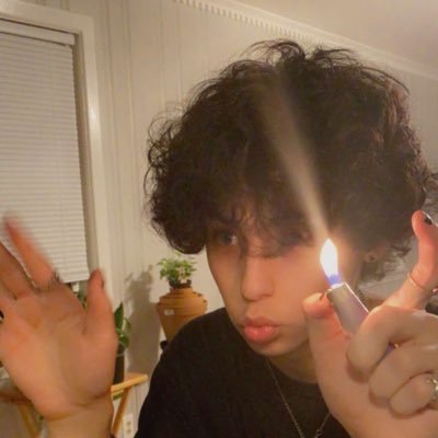 whokilledgavin's profile picture. 🪼