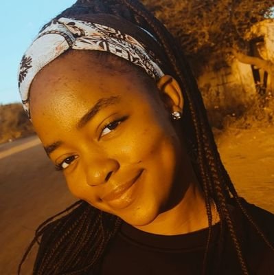 lorahK_001's profile picture. ✌❤