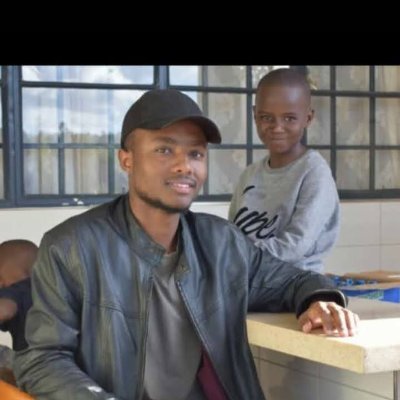 Technology and Computer FIEND
Front-End Developer.
Team dreamville