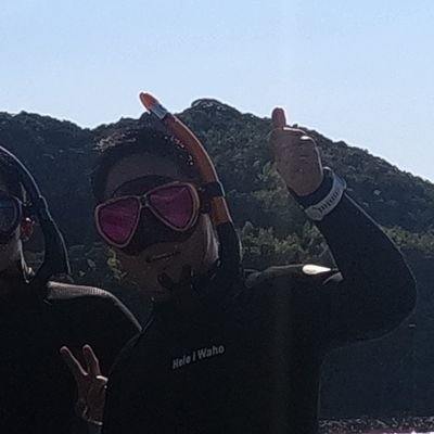 ひっそりと海を楽しむアカウント
主に山陰でバイクに乗って釣りとダイビングとスピアフィッシングをやる!
無言フォロー許してね