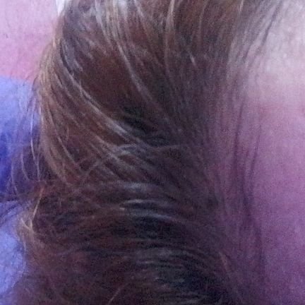 tari94217248's profile picture. 