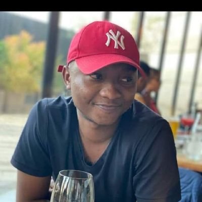 Liverpool fan ⚽ • Heavy Equipment Mechanic👷🏾‍♂️🔧• Makunyiwe Once Believer ✋🏿• Yanos Forever 🎹🎺• Tweets Not Endorsed By Employer •