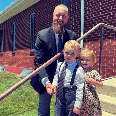 Born Again, Pastor of Grace Baptist, Russell Springs KY. Husband of @hshirley716 , daddy of Josiah, Ada, Oscar, *Gaby and *Adriana. Bivocational PTA. #BBN