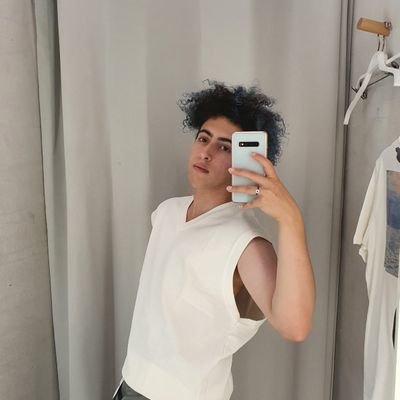 📍 🇨🇵
| 19 y.o |
He/they 💬 | 🇹🇳🇨🇵🇬🇧🇸🇦🇪🇸~🇯🇵🇮🇹(🇰🇷🇹🇼🇨🇳) | Content Creator 📹📸
#langtwt #contentcreator | correct me if needed 🙌