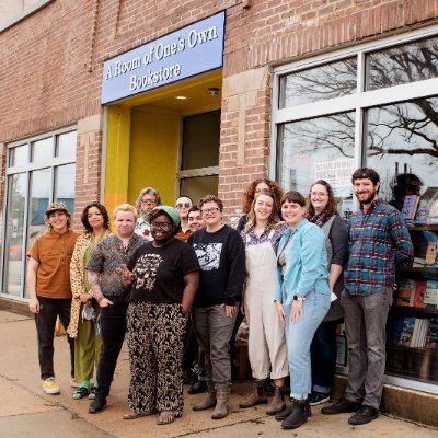 Queer & Trans-owned bookstore in Teejop 📚 Open Sun-Fri 11-6, Sat 10-6. Masks required. Dogs encouraged. Tweets by @heyfawzy