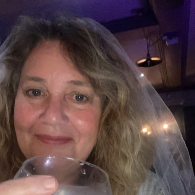 Nursery teacher. Champion of common sense. Loathes overcomplicating the obvious . Spins plates in spare time (unqualified) chegog@mastodonapp.uk