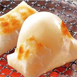 餅自体は2025年から好きになった🫶寄席や演芸会では余計な音を出さないのが信条の落語ファン🫶基本ゲラ&ちょいといい噺で即泣く。美味しいものの飲食も大好き🤩だが目方を気にする毎日。演芸がらみの話をする用アカウントなのでさほどうるさくないはず。無言フォロー失礼します&歓迎🤗ご陽気に🌞趣味は披露目などの三本締め👏