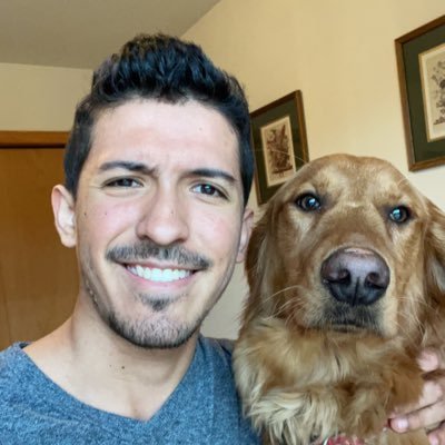Ten cuidado con algunas personas. Hoy te abrazan, y mañana te empujan.