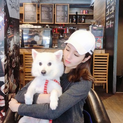 Elaine396373931's profile picture. Life does not have to be perfect to be wonderful