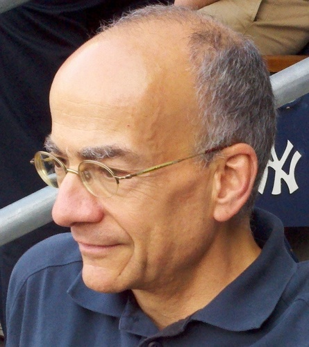 steveform's profile picture. Editor @ WW Norton, runner, Bronx boy