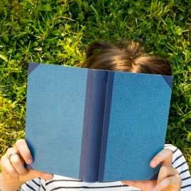 dreamreader7's profile picture. Book worm.