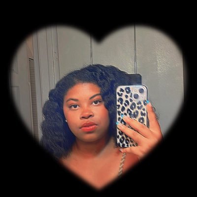 reader 📖 writer ✍🏽 listener 🎧 Black Dog Mom 🐾 Vinyl Collector ⏯️ WUSTL alumna 👩🏽🎓 PhDing @ USC (she/her)