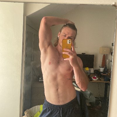 Hung | Design student 🎨 based in Sydney, Australia. 🇦🇺  Here for attention ;) Bi | Vers, I fuck everyone. 🏳️‍🌈 Masc 🏳️‍🌈 | 🏉⚽️🧗 |