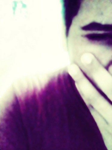 15 anos , aquariano , flamenguista ,solteiro , quer saber mais ? #siga .;D