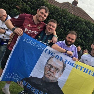 LEEDS UNITED FAN 💛🤍💙 31 years old loving life. Karlie 😍😘💕 Maya 👶💕