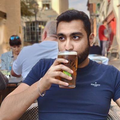 Mister_Gogs's profile picture. I'm here to avoid my friends on Facebook and Insta 🙃