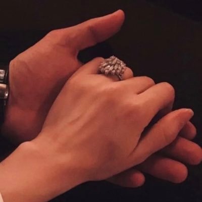 مهما تعددت خياراتك بالحياة، اختر راحة بالك ومزاجك ونفسيتك مهما كلفك الأمر .