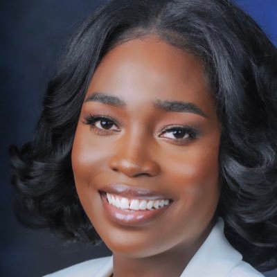 Aspiring Surgeon | @HowardU COM 2024 | Growing plants 🪴 | Restoring mobility📚🦾👩🏾‍⚕️| 🇯🇲