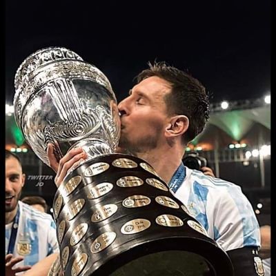 RSCA💜🤍
Manchester United❤️👹
Messi 🤝 Ronaldo 🐐🐐