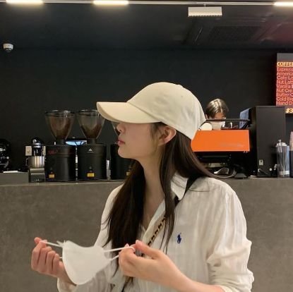 heuhuecozy's profile picture. bukan sulap, bukan sihir, hanya akun suka-suka