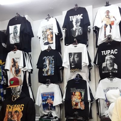 aka_vids's profile picture. We sell graphic tees & hoodies. IG : @sdwadlo
We deliver, 
W/app : 079 433 4747