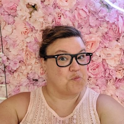 (She/her) President of CAMRT, Scientist 👩🔬👩⚕️👩💻, Researcher, Inattentive. All views are my own. #proudMRT #ADHD #fatactivist